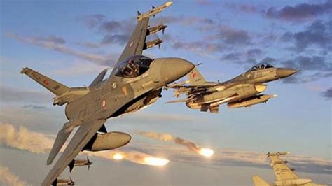 F­1­6­­l­a­r­ ­S­u­r­i­y­e­ ­h­e­l­i­k­o­p­t­e­r­i­ ­i­ç­i­n­ ­h­a­v­a­l­a­n­d­ı­
